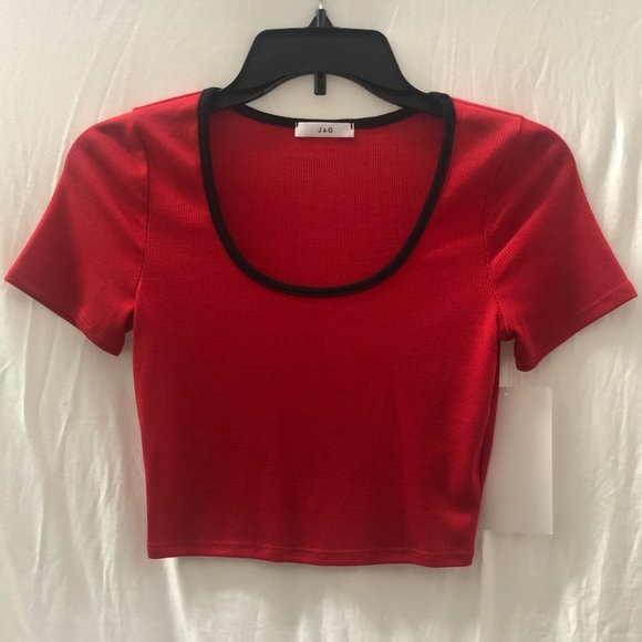 J&G small red and black scoop neck crop top - Picture 1 of 3